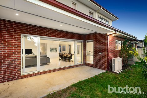 Property photo of 2/21 Lavidge Road Ashwood VIC 3147