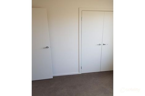 Property photo of 833 Scotland Circuit Cranbourne West VIC 3977