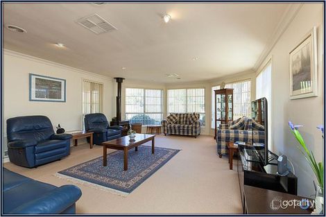Property photo of 11 Warren Place Chifley ACT 2606