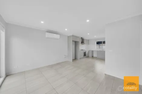 Property photo of 21 Ayesha Avenue Melton South VIC 3338