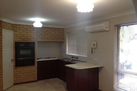 Property photo of 2/4 Kirkpatrick Crescent Noranda WA 6062