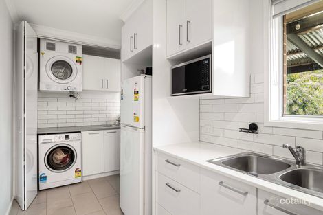Property photo of 37 Malcolm Road Karabar NSW 2620
