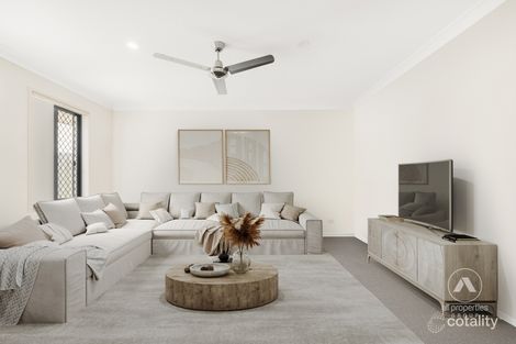 Property photo of 13 Berrima Street Regents Park QLD 4118