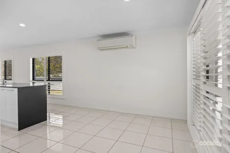 Property photo of 2/52 Foxtail Road Ripley QLD 4306