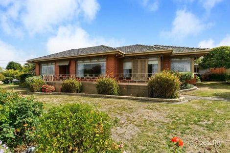 Property photo of 17 Marriott Parade Glen Waverley VIC 3150