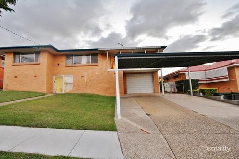 Property photo of 30 Valentia Street Mansfield QLD 4122