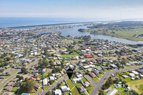 5 Archer Ct, Lakes Entrance, VIC 3909