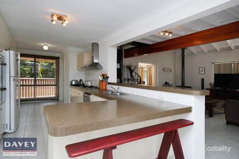 Property photo of 5 Malak Court Wanneroo WA 6065