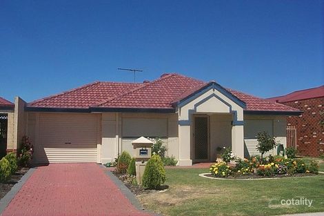 27 Estcourt Rd, Redcliffe, WA 6104