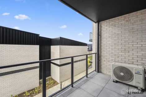 Property photo of 51/2 Cornelius Street Coombs ACT 2611
