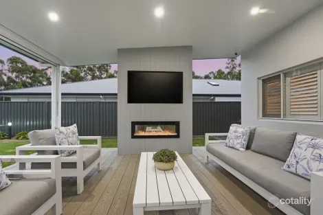 Property photo of 27 Jenolan Circuit Harrington Park NSW 2567