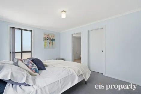 Property photo of 2/98 Sunshine Road Austins Ferry TAS 7011