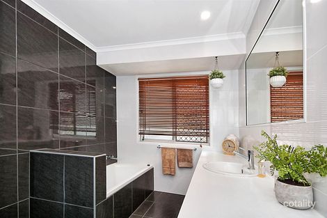 Property photo of 23 Renison Drive Kuluin QLD 4558