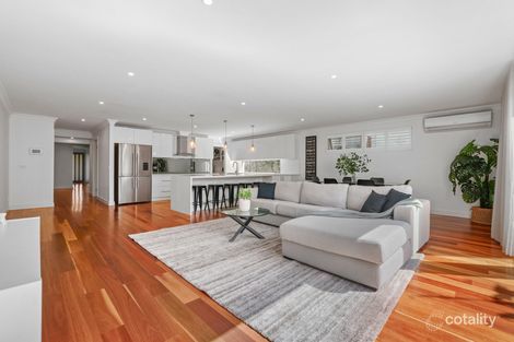 Property photo of 15 Fritzlaff Court Berwick VIC 3806