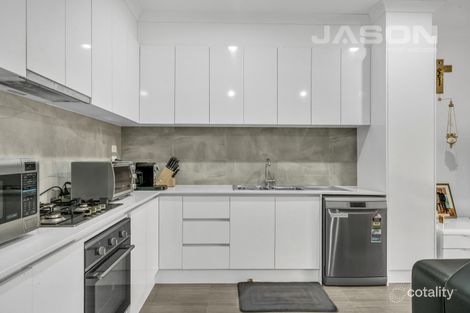 Property photo of 7 Martinshaw Road Mickleham VIC 3064