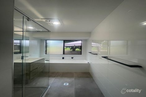 Property photo of 3 Whela Close Karana Downs QLD 4306