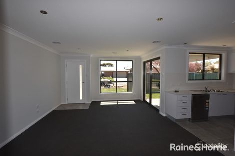 Property photo of 1A Redluom Place Orange NSW 2800