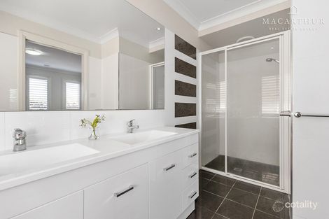 Property photo of 79 Strickland Drive Boorooma NSW 2650