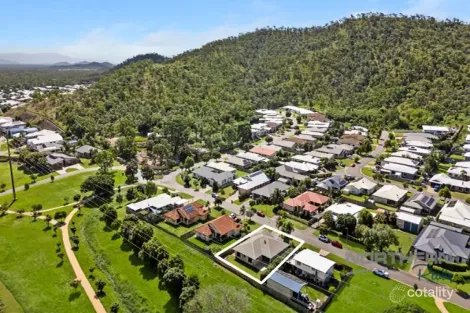 30 Thorn St, Mount Louisa, QLD 4814