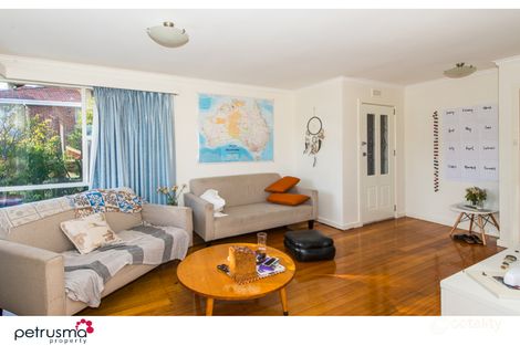 Property photo of 1 Manly Avenue Lindisfarne TAS 7015