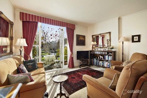 25/2-4 Wellington Cres, East Melbourne, VIC 3002