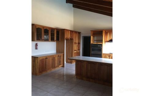 Property photo of 269 James Cook Drive Endeavour Hills VIC 3802