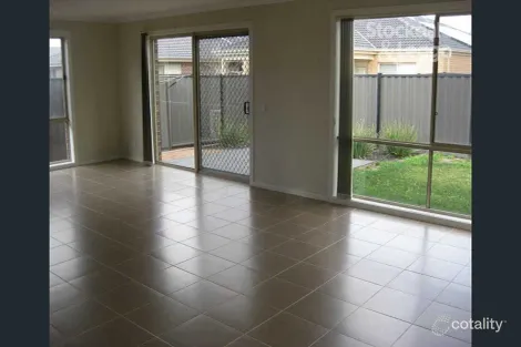 Property photo of 893 Leakes Road Tarneit VIC 3029