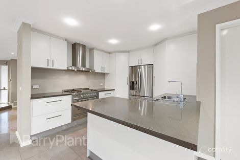 Property photo of 6 Maculata Close St Albans VIC 3021