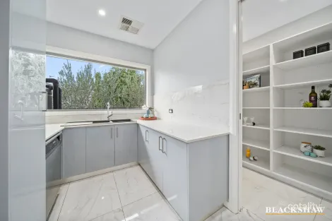 Property photo of 14 Bailey Crescent Googong NSW 2620