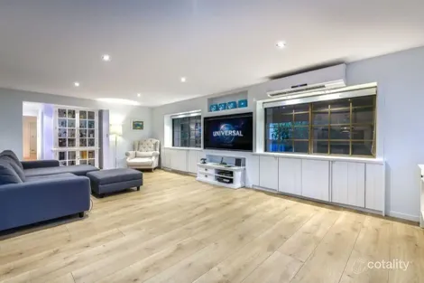 Property photo of 17 Mungera Street Biggera Waters QLD 4216