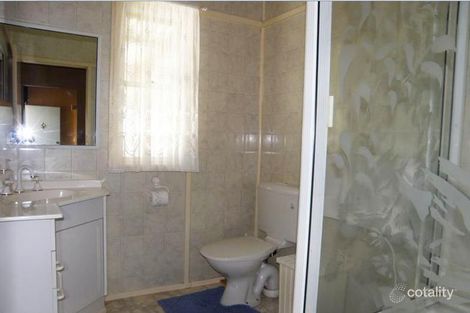 Property photo of 8 Leslie Street Thangool QLD 4716