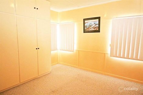 Property photo of 8 Leslie Street Thangool QLD 4716