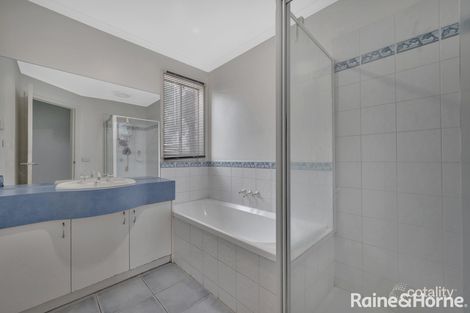 Property photo of 17 Sirius Way Kurunjang VIC 3337