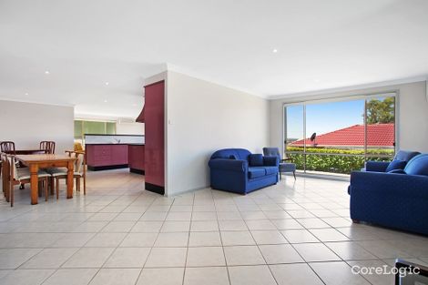 Property photo of 27 Robinia Close Largs NSW 2320