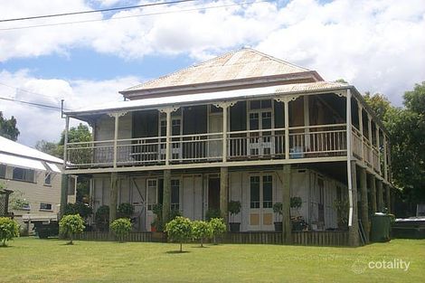 7 Caithness St, North Booval, QLD 4304