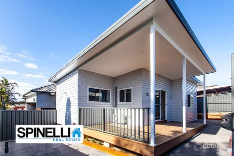 18 Perth Rd, Port Kembla, NSW 2505