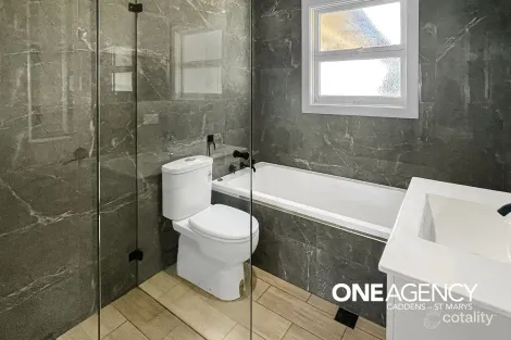 Property photo of 31 Doncaster Avenue Narellan NSW 2567