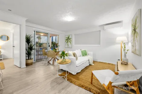 Property photo of 8/205-207 Boundary Street Coolangatta QLD 4225