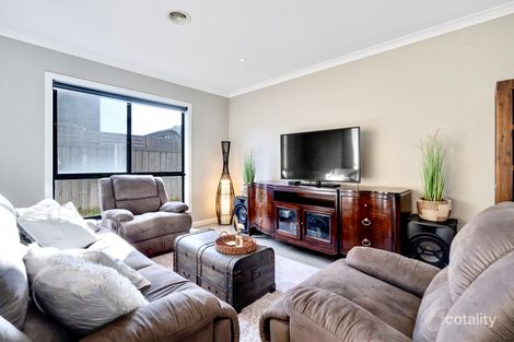 Property photo of 21 Dianella Avenue Kalkallo VIC 3064