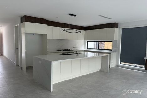 Property photo of 16 Valetta Street Mickleham VIC 3064