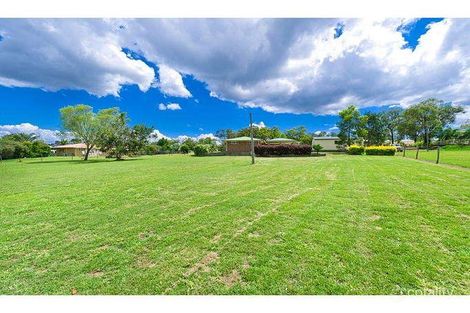 137 Emmerson Dr, Glenlee, QLD 4711