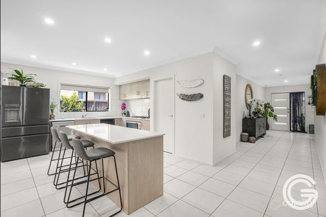 Property photo of 20 Razorbill Terrace Werribee VIC 3030