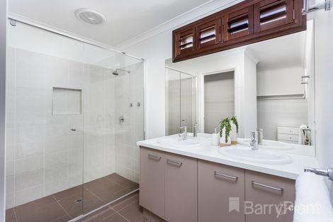 Property photo of 43 Neighbourhood Grove Point Cook VIC 3030