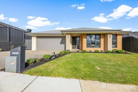 Property photo of 4 Davallia Crescent Drouin VIC 3818