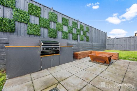 Property photo of 4 Davallia Crescent Drouin VIC 3818