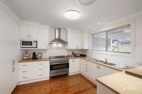 Property photo of 28 Georgia Avenue Wyoming NSW 2250