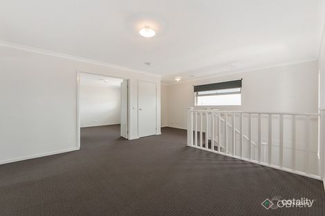 Property photo of 3 Twain Way Fraser Rise VIC 3336