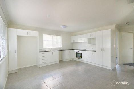 27a Walsh St, Newtown, QLD 4305