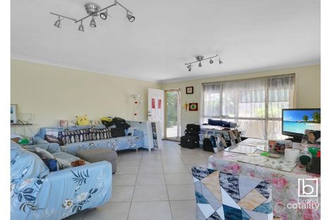 Property photo of 2/32 Cambridge Circle Ourimbah NSW 2258