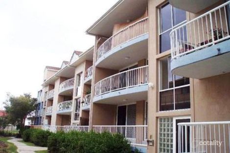 14/111 Frank St, Labrador, QLD 4215